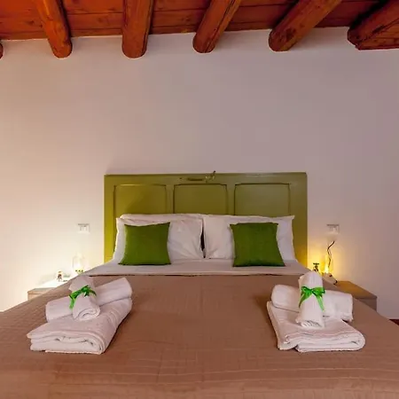 Apartman Lo Speziale - Paccasassi Sirolo